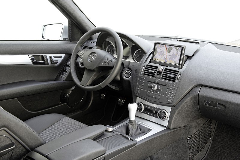 Paryż 2008: Mercedes-Benz C 250 CDI BlueEFFICIENCY – 4 cylindry, 500 Nm, 5,2 l/100 km