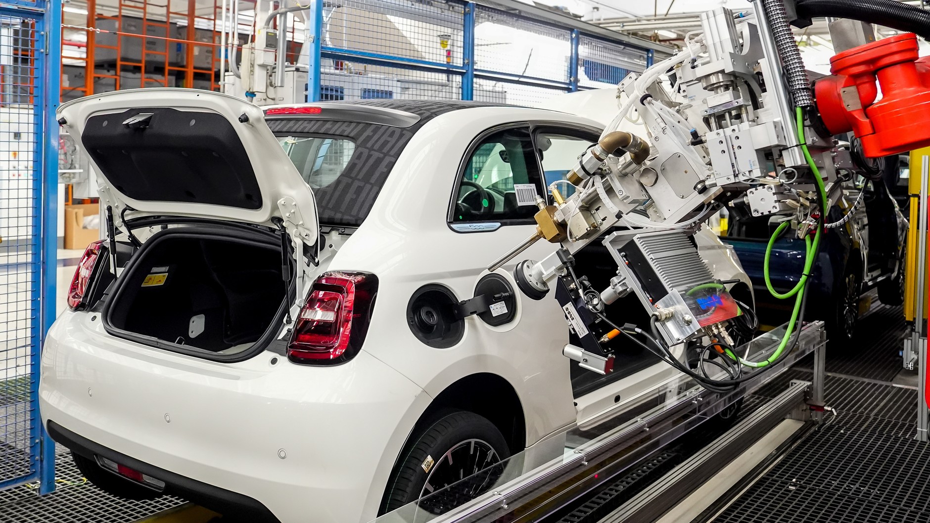 Fiat 500 Hybrid 2025