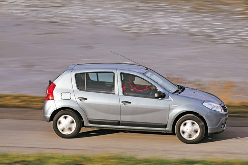 Kupujemy auto za 40 tys. zł - Radzimy co wybrać, Opla Agilę, Daihatsu Cuore, Skodę Fabię czy Dacię Sandero?