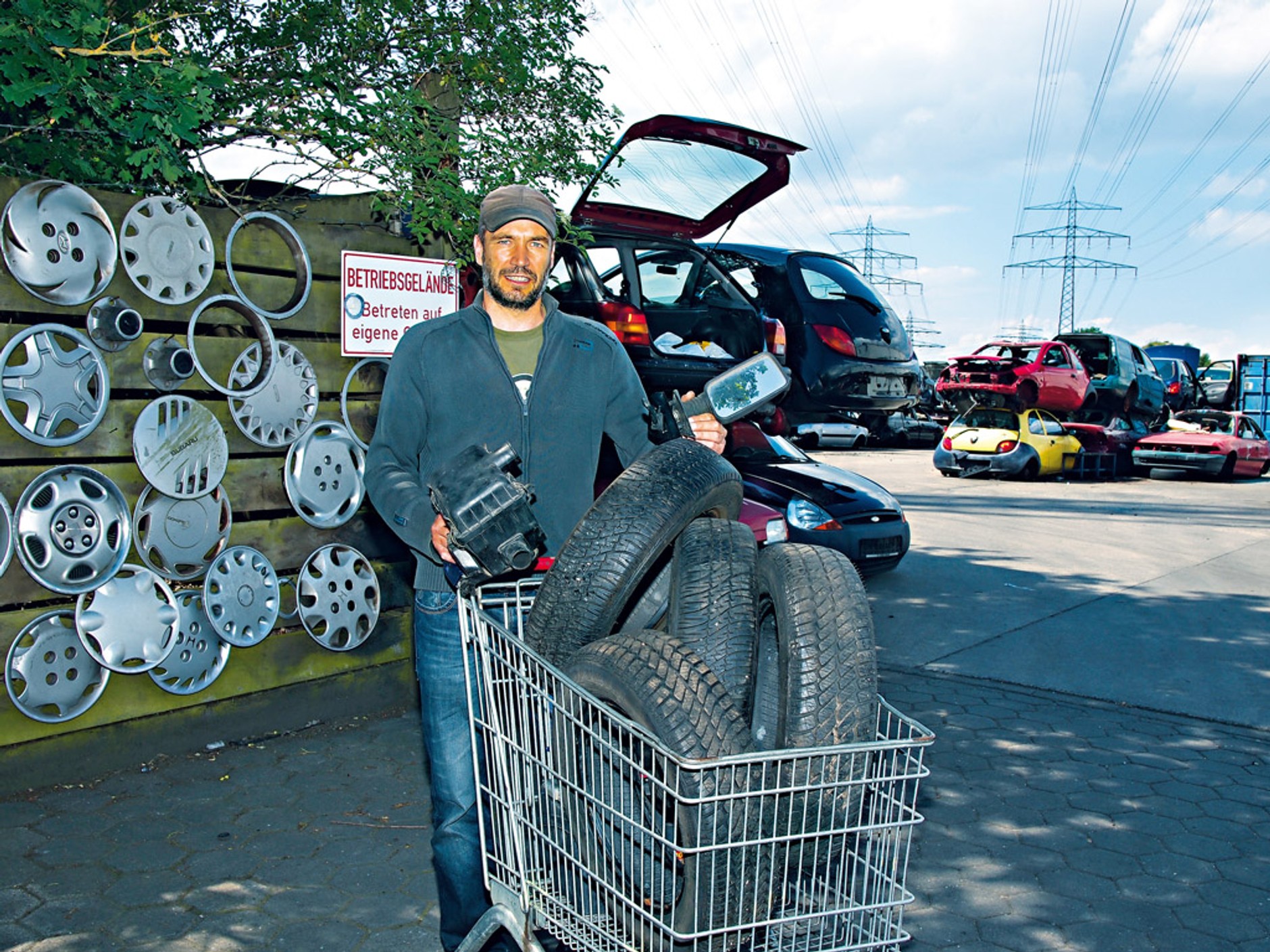 Gdzie kupić używane części? Radzimy, po co warto jechać na szrot