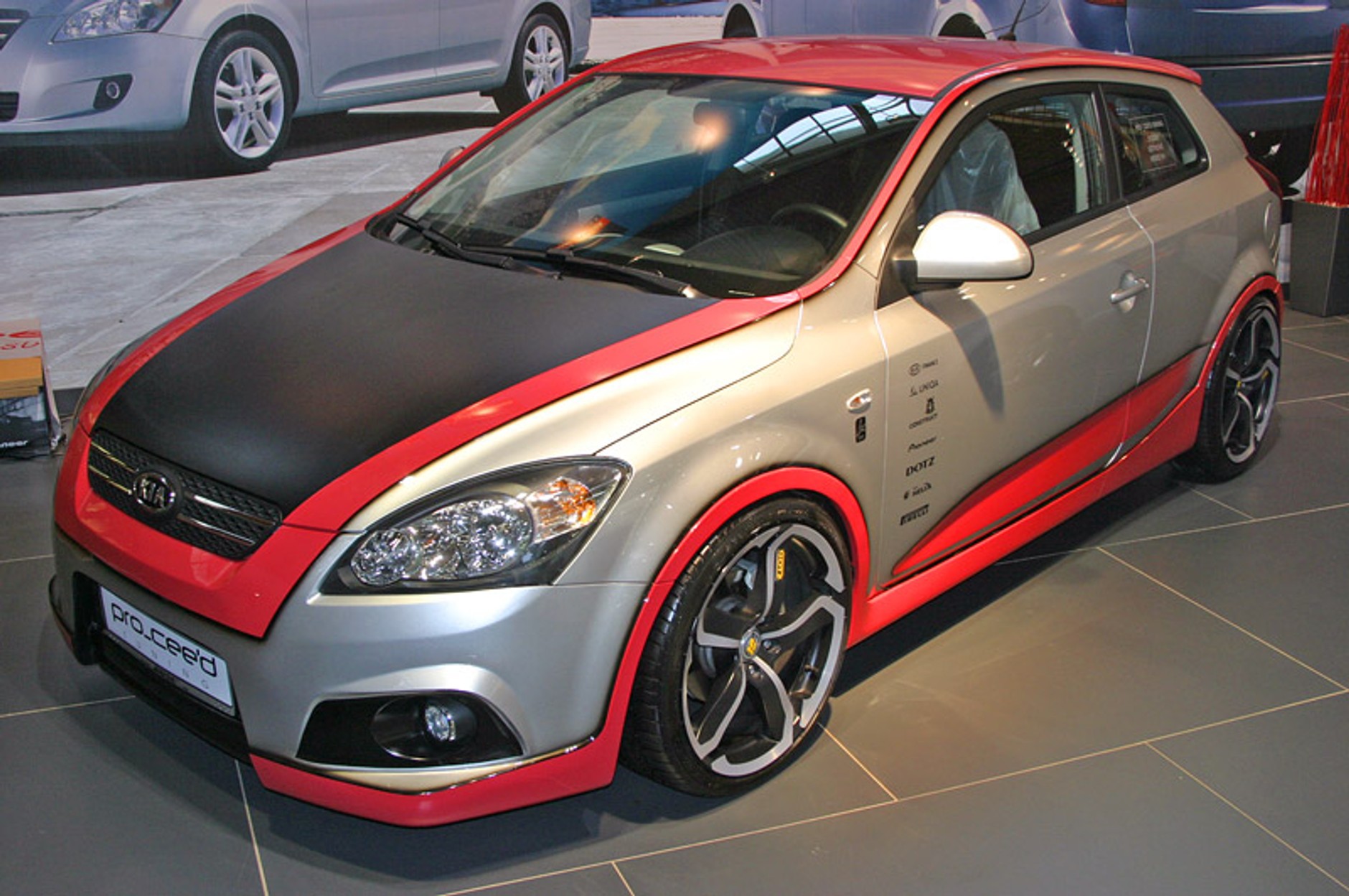 Autoshow Praha 2008: paryskie premiery w Pradze (Octavia, Soul, Insignia, Golf VI)