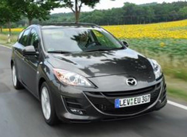 Mazda 3 I-Stop: Z ekologią za pan brat