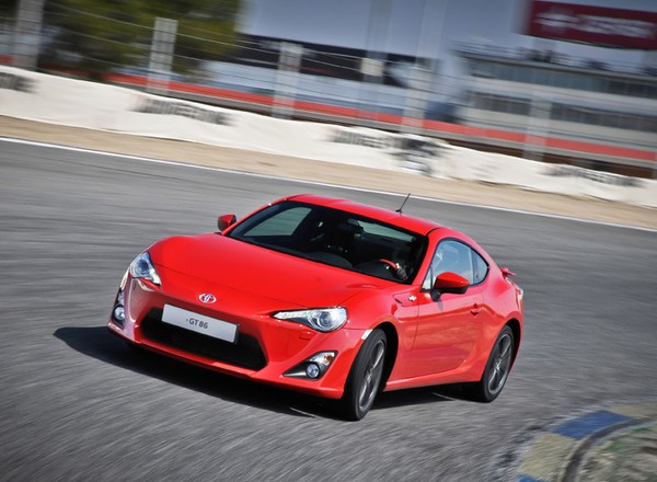 Toyota GT 86: udany następca Celiki