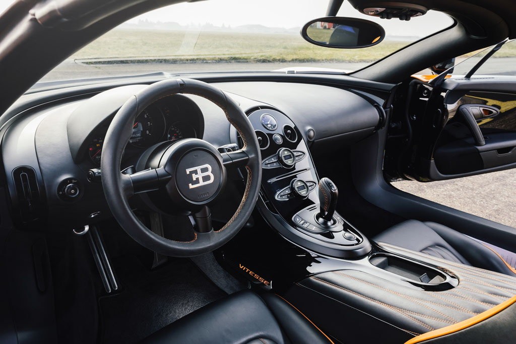 Koniec produkcji Bugatti Veyrona - Pożegnalny gaz do dechy