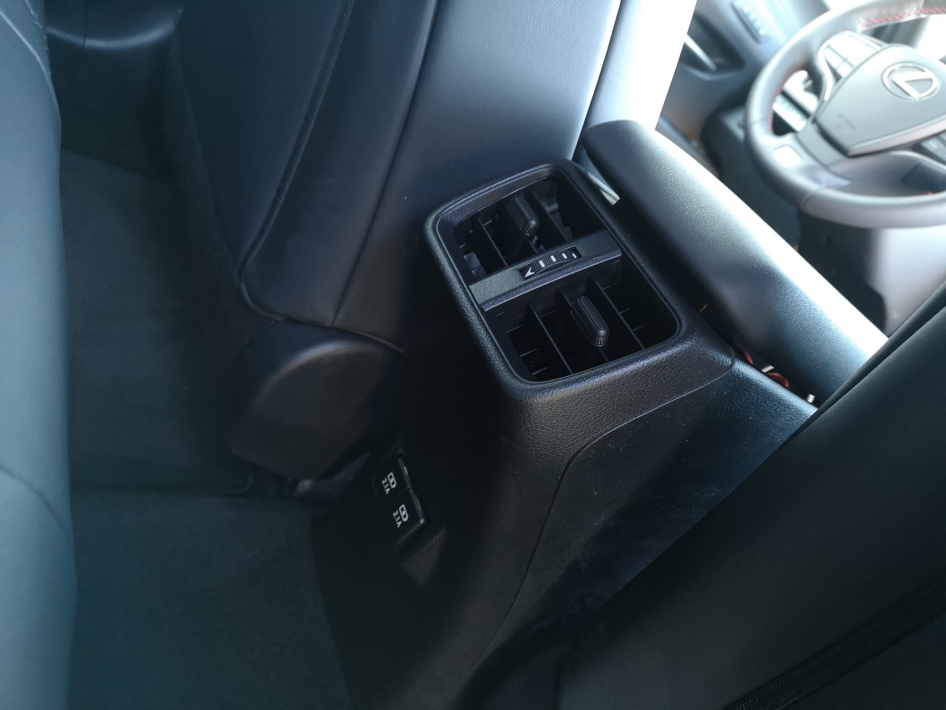 Lexus UX 200 F Sport