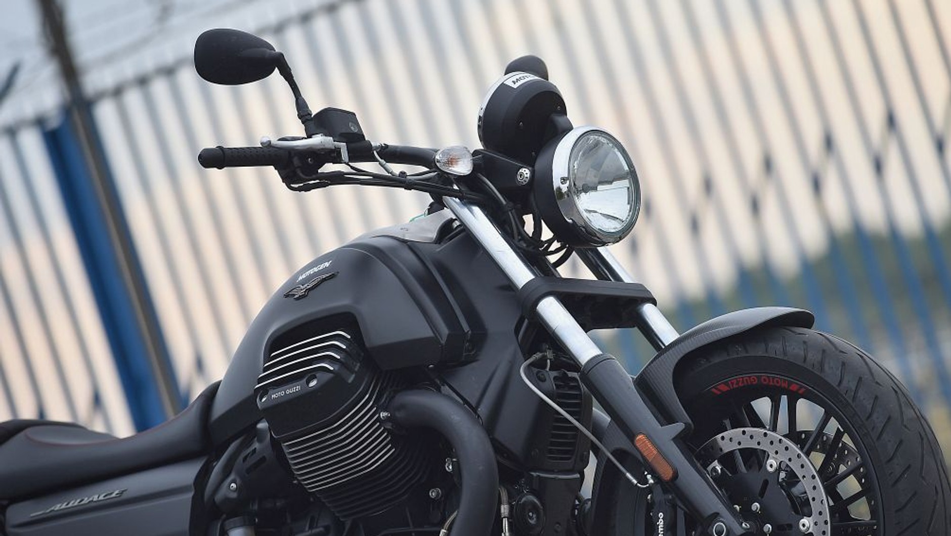 Moto Guzzi Audace