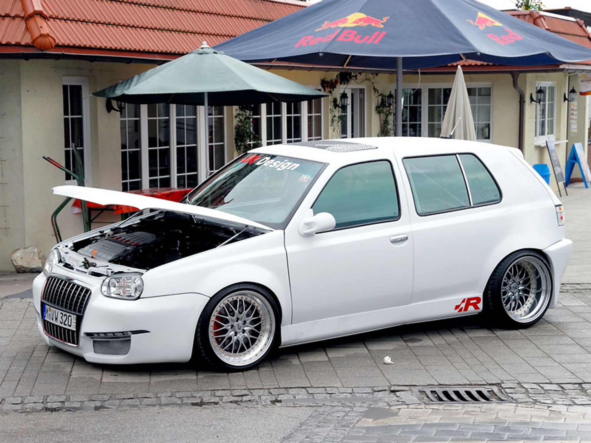 Autonews Wörthersee 2008: tygodniowe party pod Alpami