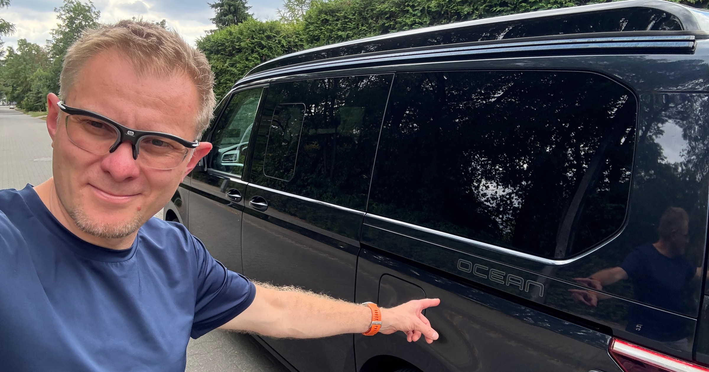 Nowy Volkswagen California dorobił się oferowanych w standardzie drugich drzwi przesuwnych