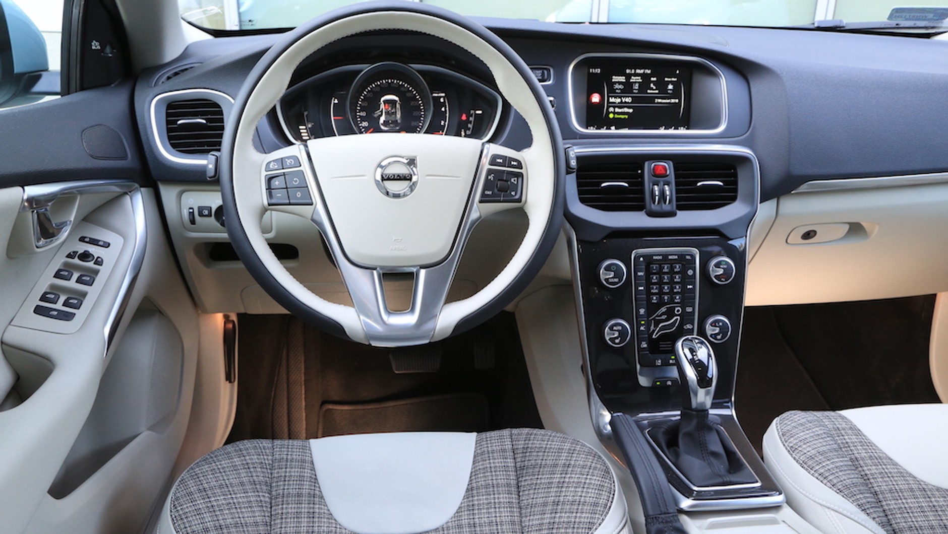 Volvo V40 T4