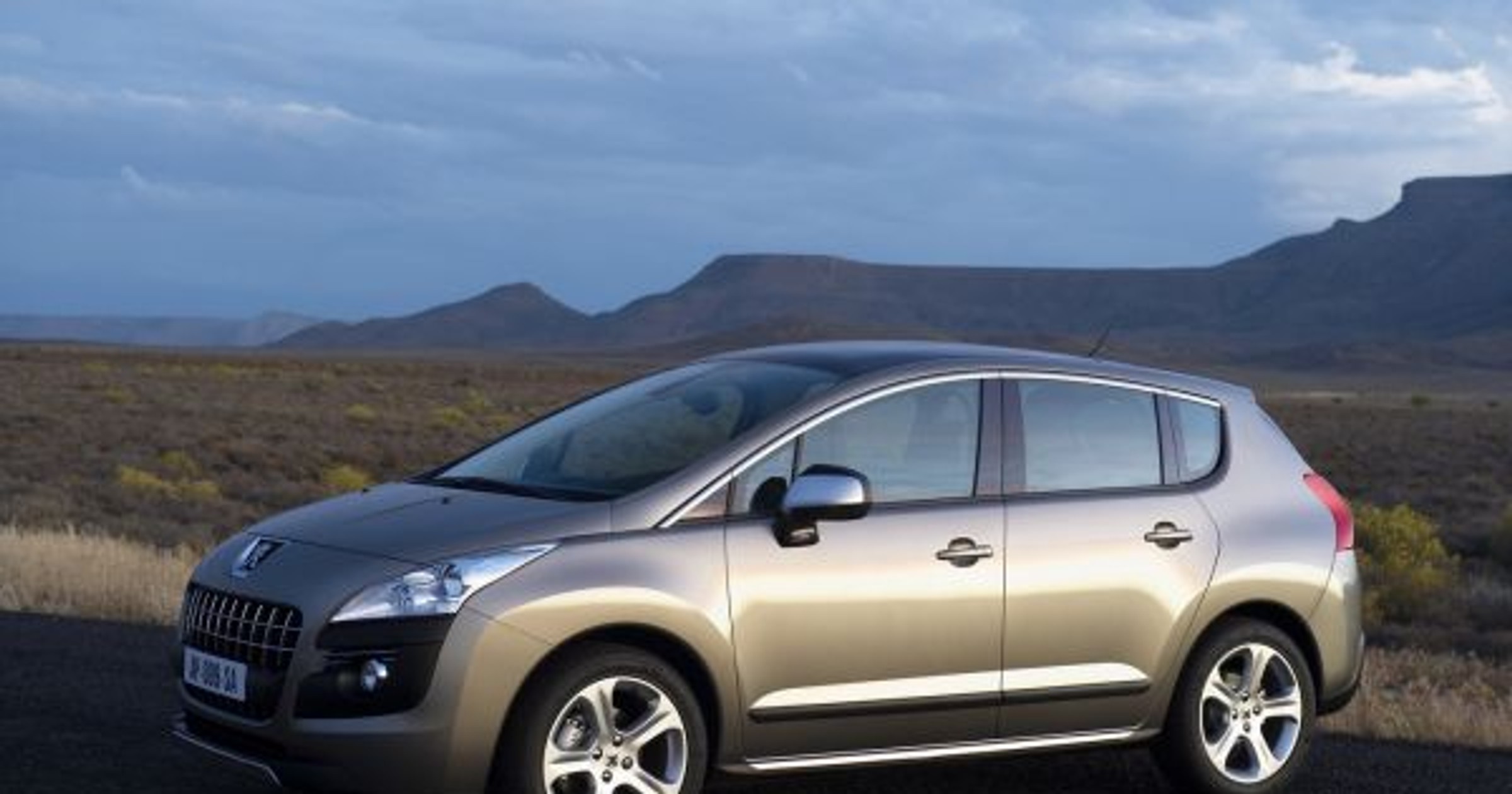 Nadchodzi Peugeot 3008