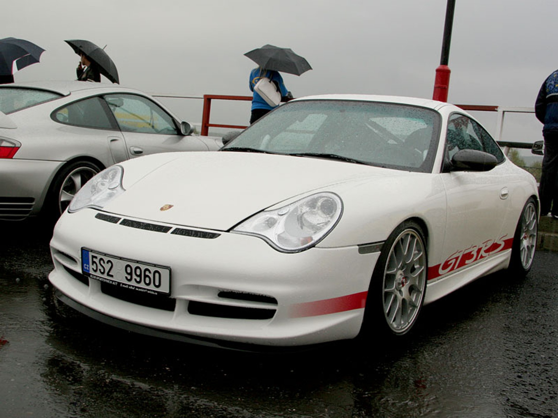 Autodrom Most: sportowe rakiety w deszczu (fotogaleria)