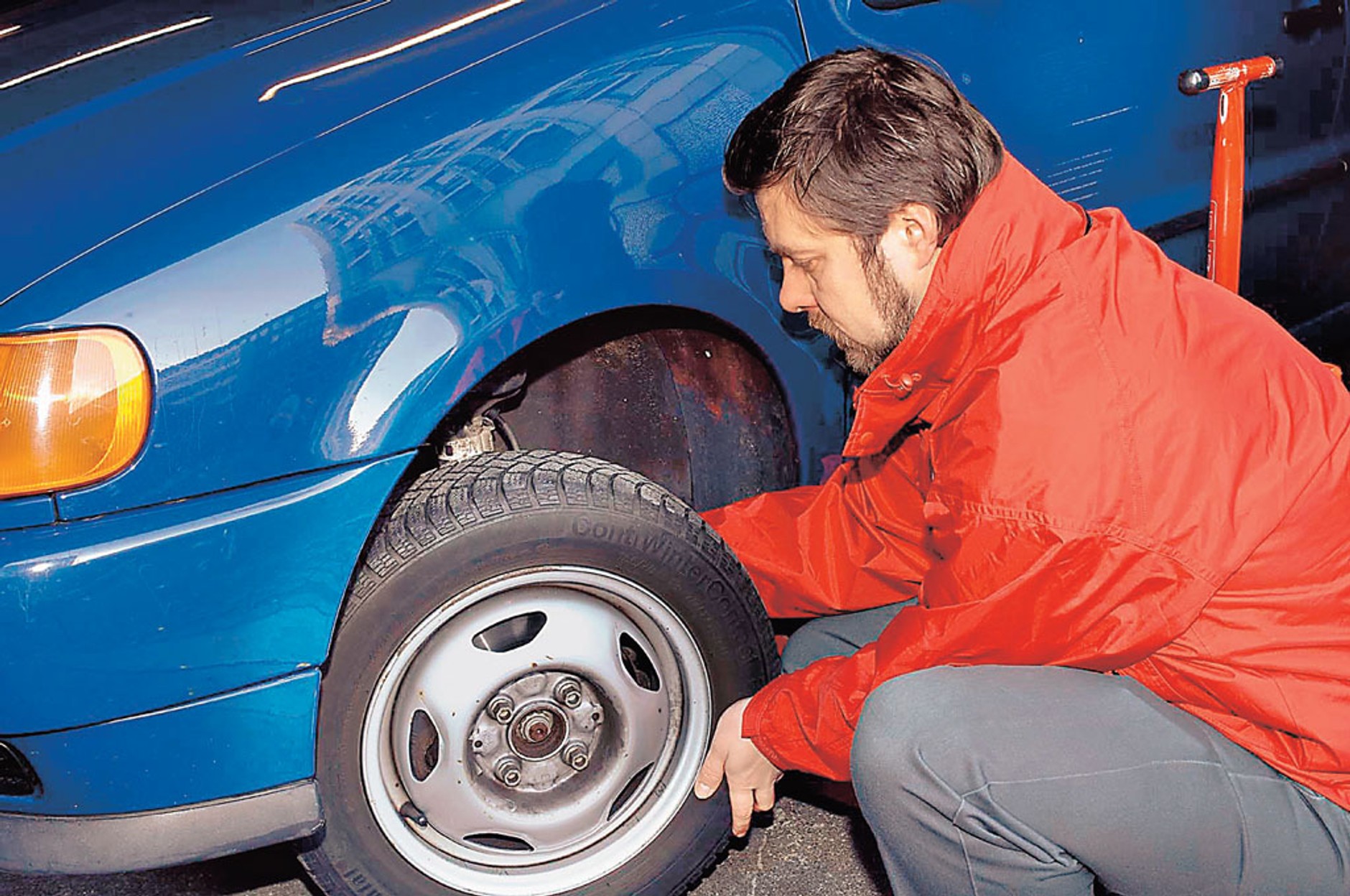 Co tu tak trzeszczy? Szukamy źródeł hałasów w aucie