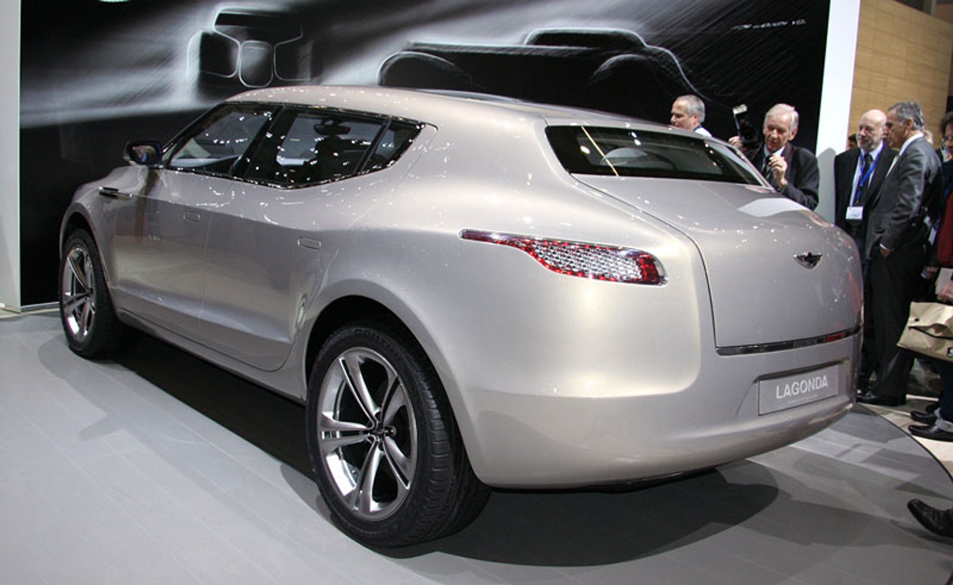 Genewa 2009: Lagonda Concept – odrodzenie słynnej marki (wideo)