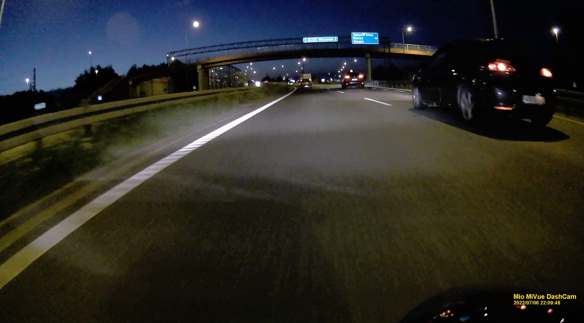 Test wideorejestratorów motocyklowych Mio MiVueM700 i MiVue M40