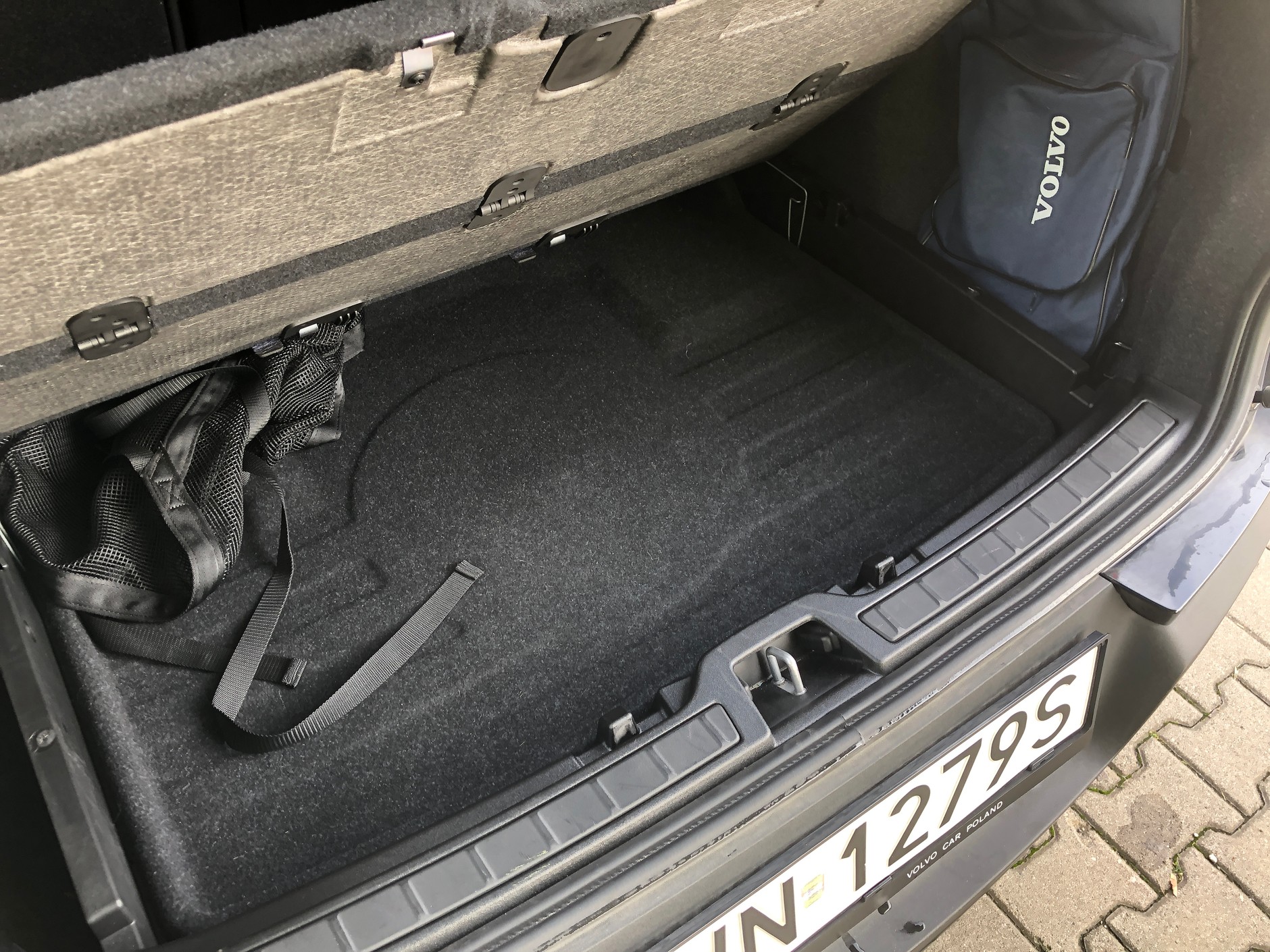 Volvo XC40 B3 Plus Dark
