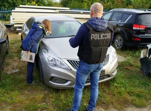 Wyłudzali odszkodowania za pomocą leasingowanych aut