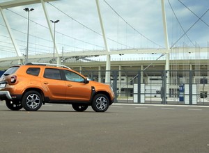 Dacia wstrzymuje produkcję