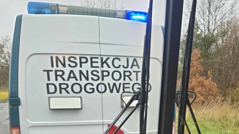 Kontrola kierowcy autobusu miejskiego w Radomiu