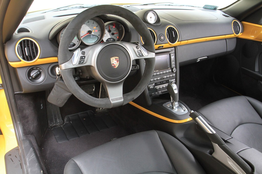 Porsche Cayman: cywilizowany sportowiec
