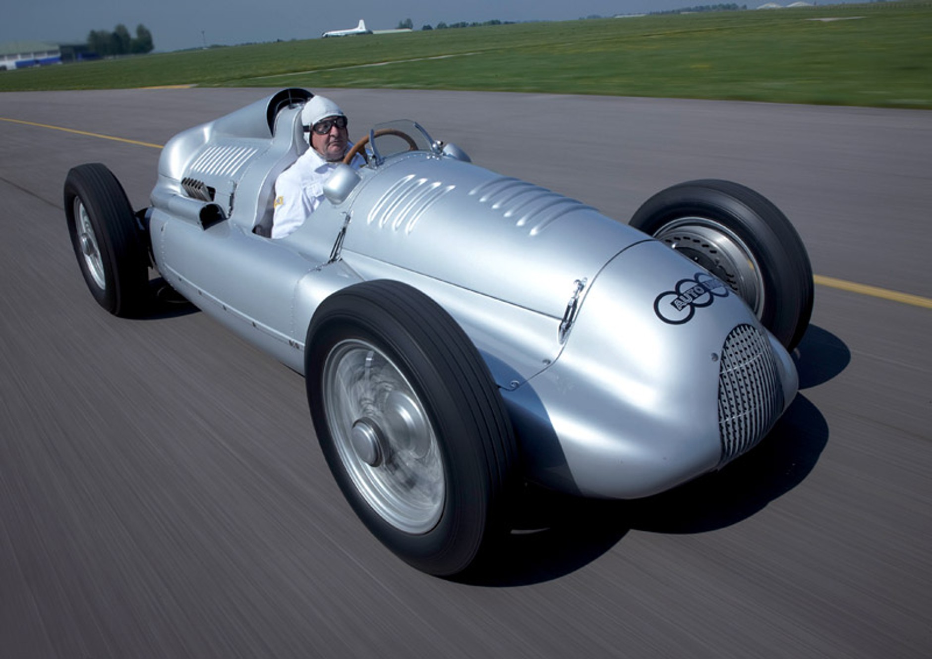 Audi przywiezie do Goodwood replikę legendarnego Auto Union typ D