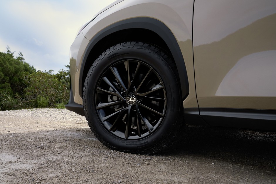 Lexus NX Overtrail