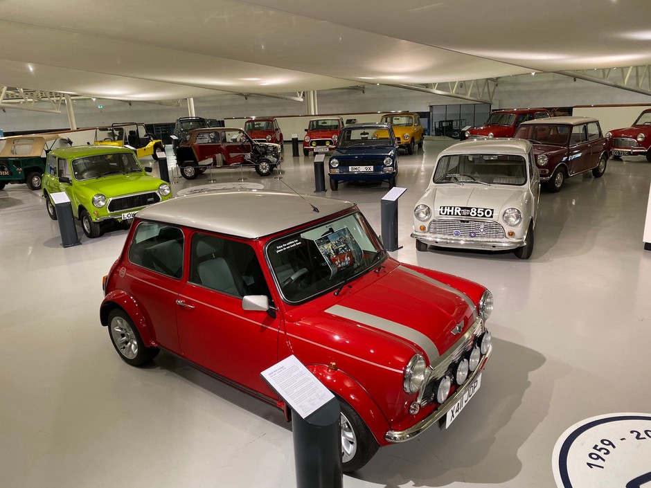 Mini