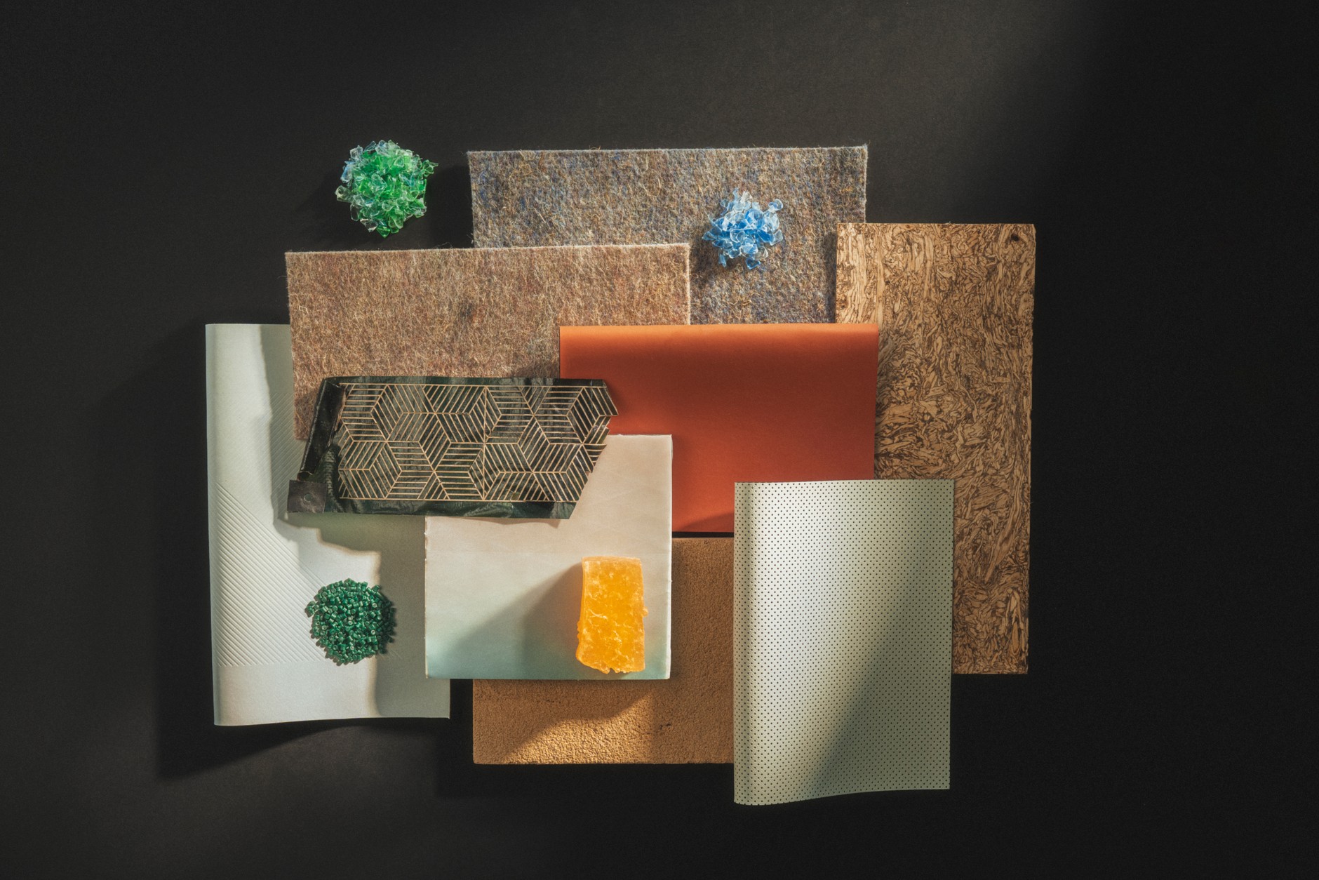 BMW i MINI z wegańskim wnętrzem od 2023