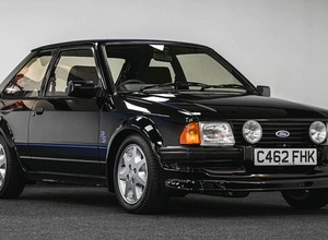Ford Escort Lady Diany na sprzedaż. Księżna wolała zwykłe auto zamiast Bentleya czy Rolls'a