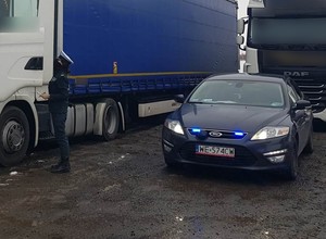 GITD łapała TIR-y wyprzedzające na zakazie. Wystawiono prawie 400 mandatów