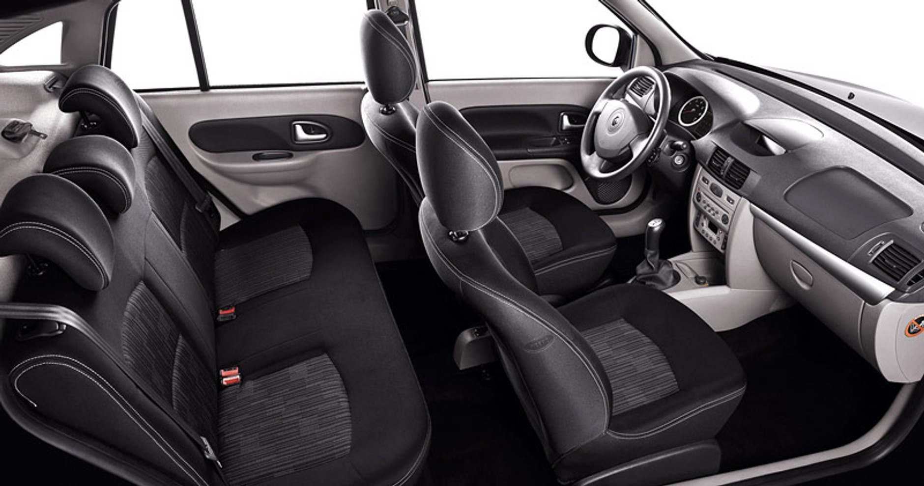 Moskwa 2008: oficjalna premiera nowego Renault Symbol/Thalia