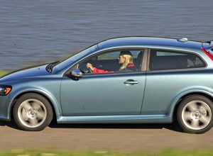 Volvo C30: indywidualista z kilkoma niedociągnięciami