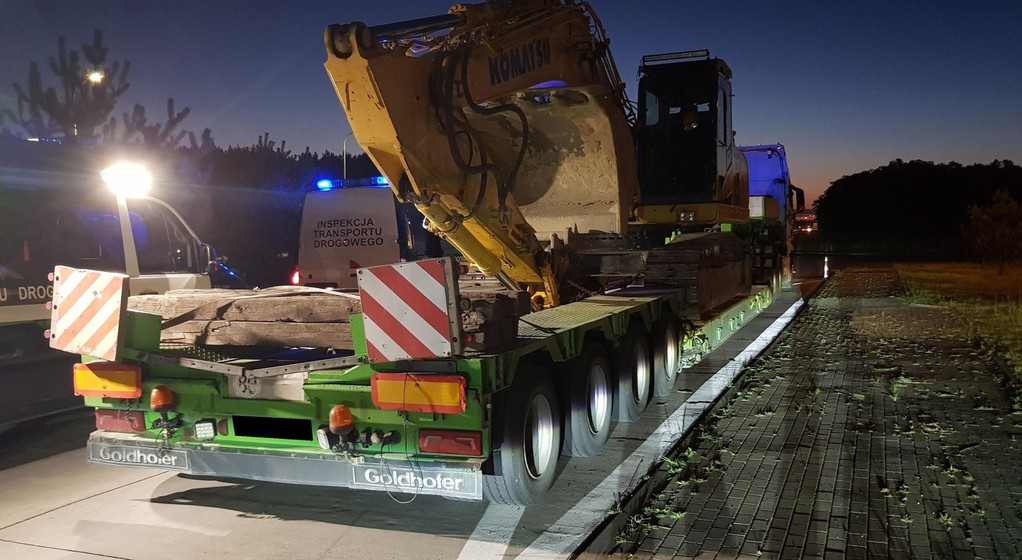Kontrola ITD zespołu pojazdów przewożącego koparkę (czerwiec 2024 r.)