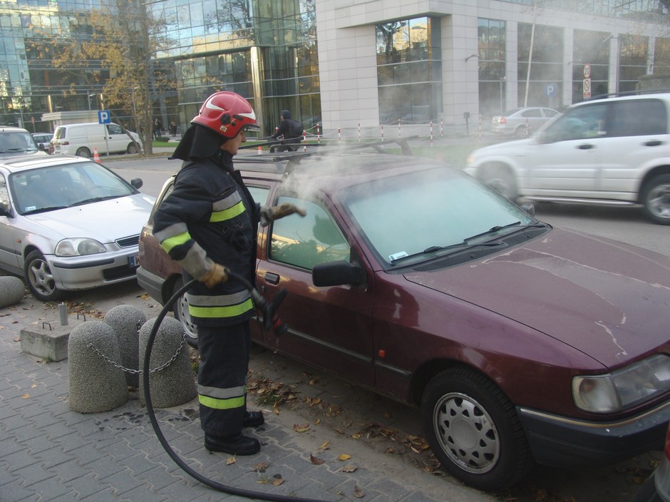 Dlaczego ten samochód się zapalił?