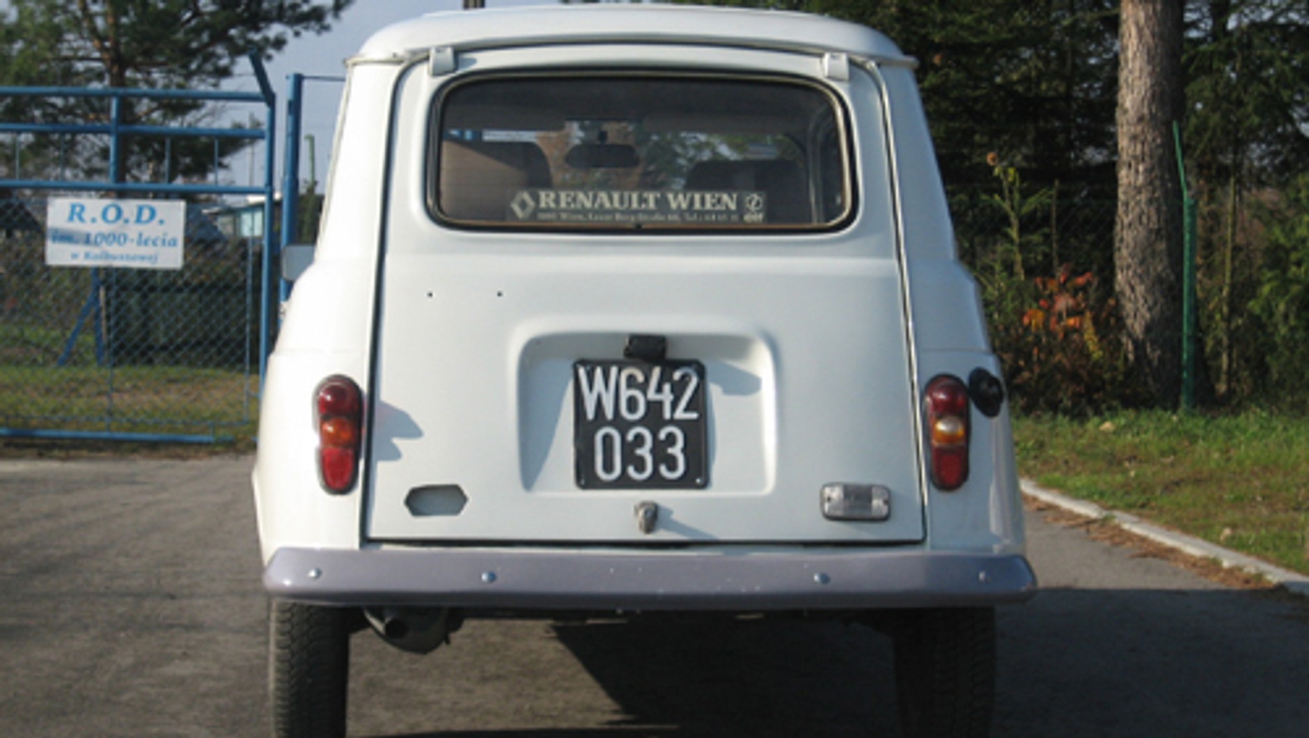 Renault 4 - Samochód z wajchą
