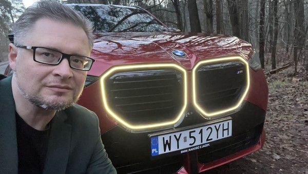 Pojeździłem najnowszym spalinowym SUV-em BMW. Nie mogłem uwierzyć w odczyt komputera pokładowego