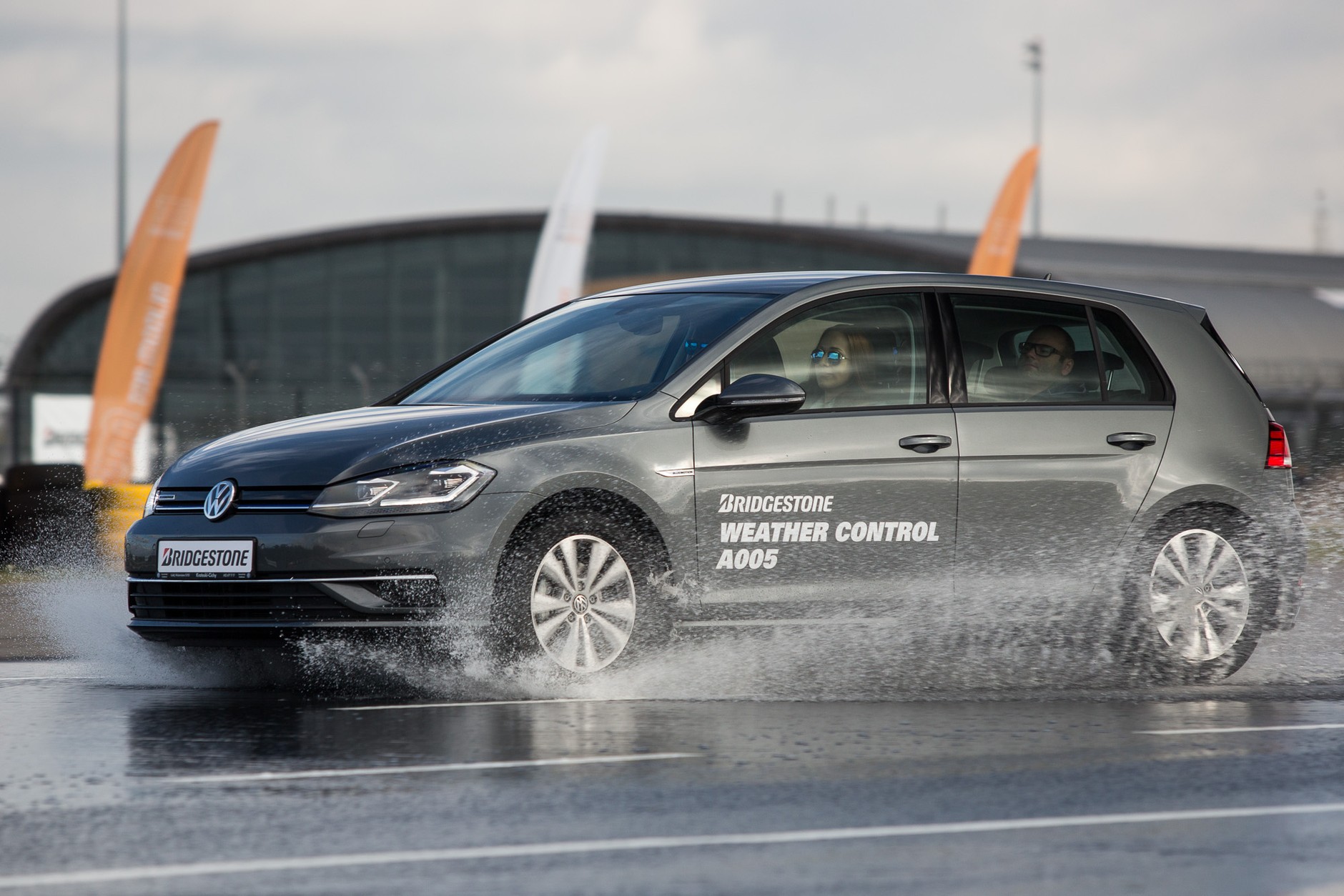 Bridgestone: całoroczna opona Weather Control A005