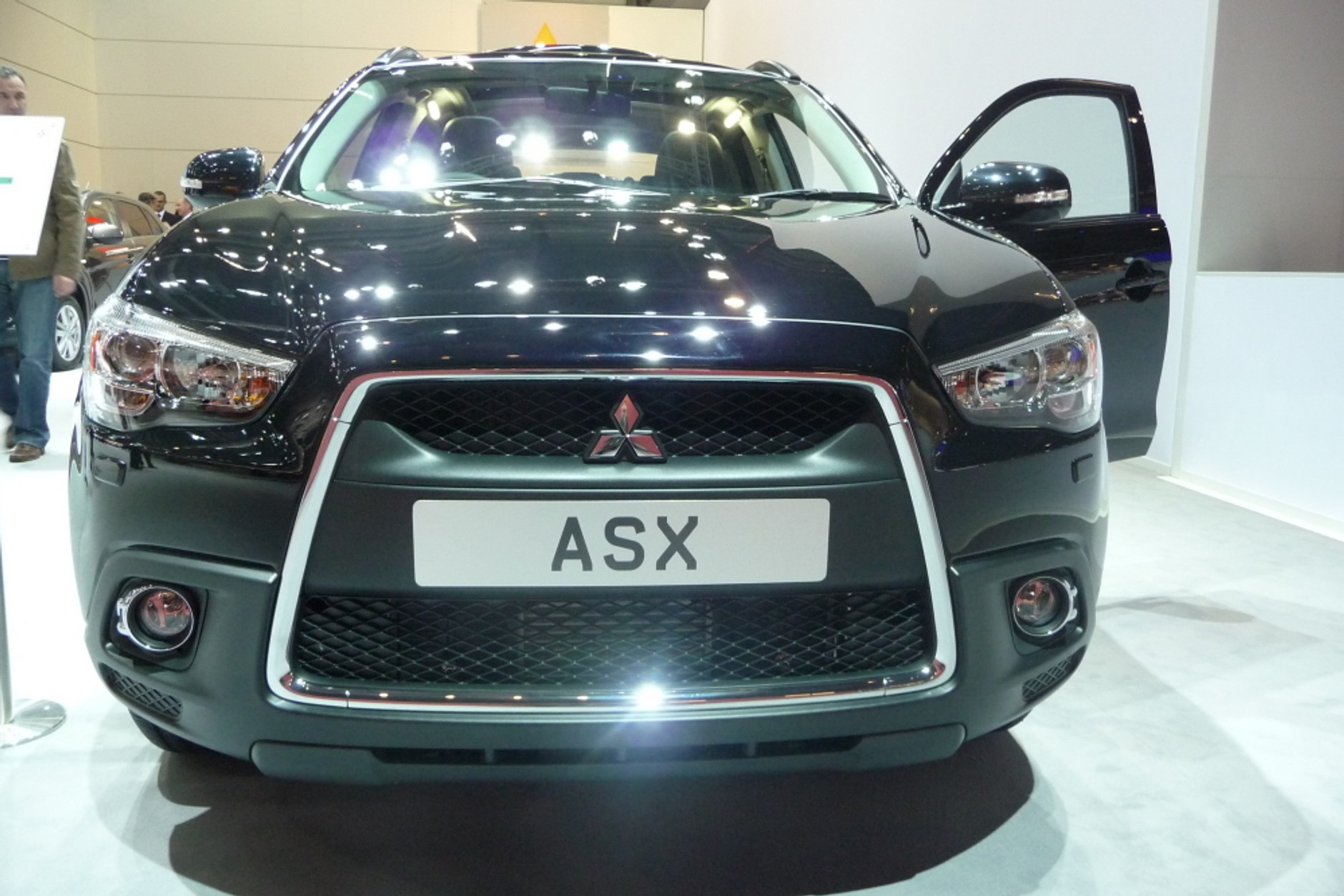 Po sukcesie RVR w Japonii czas na ASX w Europie