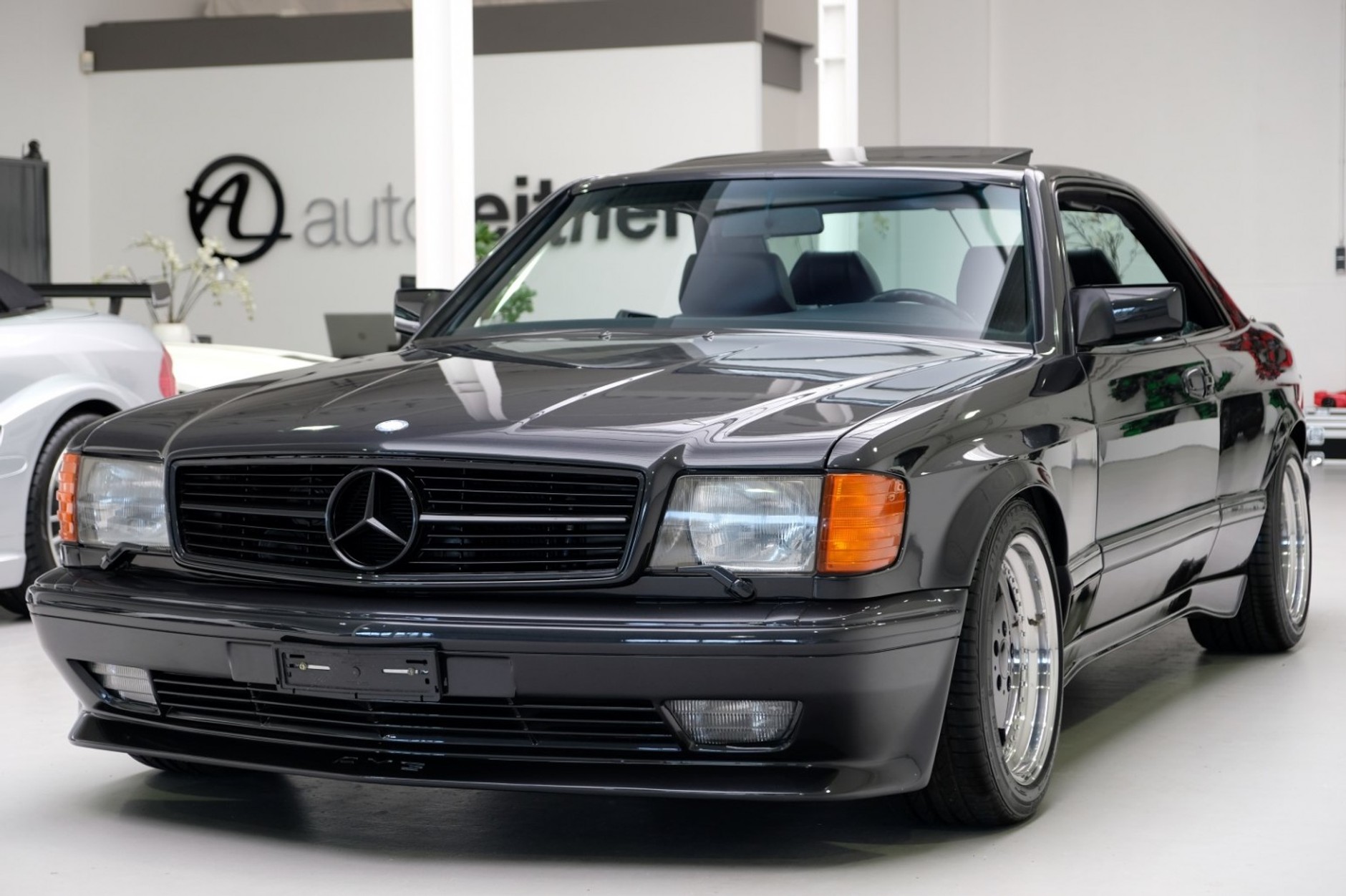 Mercedes 560 SEC 6.0 AMG