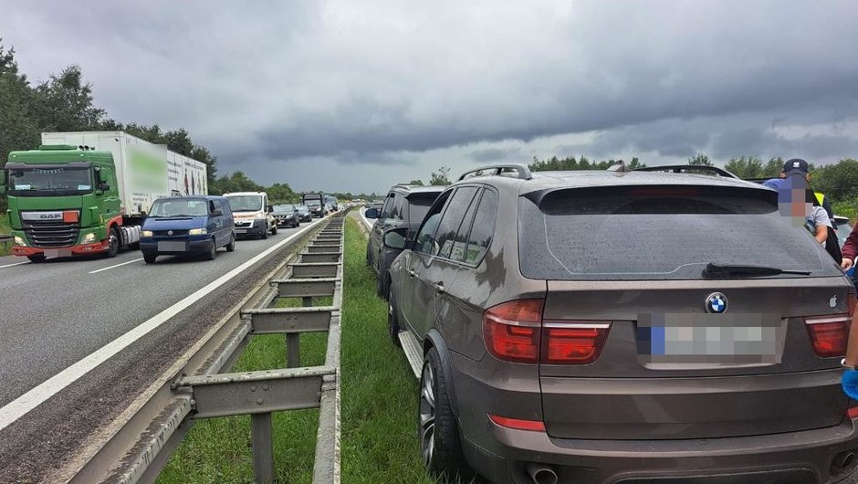 Dynamiczna akcja zakończyła się zatrzymaniem ponad 30 osób