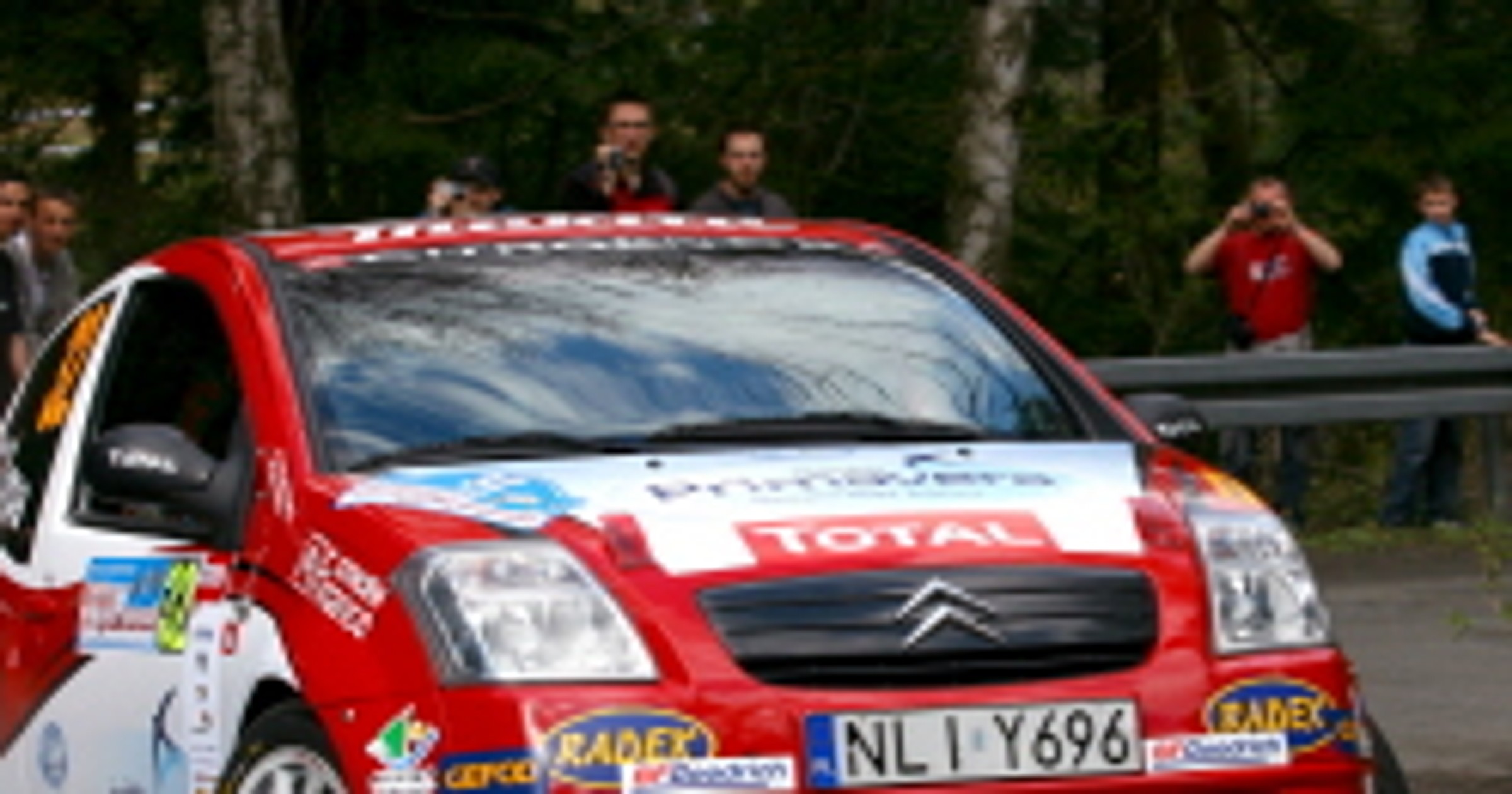 Rajd Elmot 2008: osiem Citroënów C2 R2 na starcie