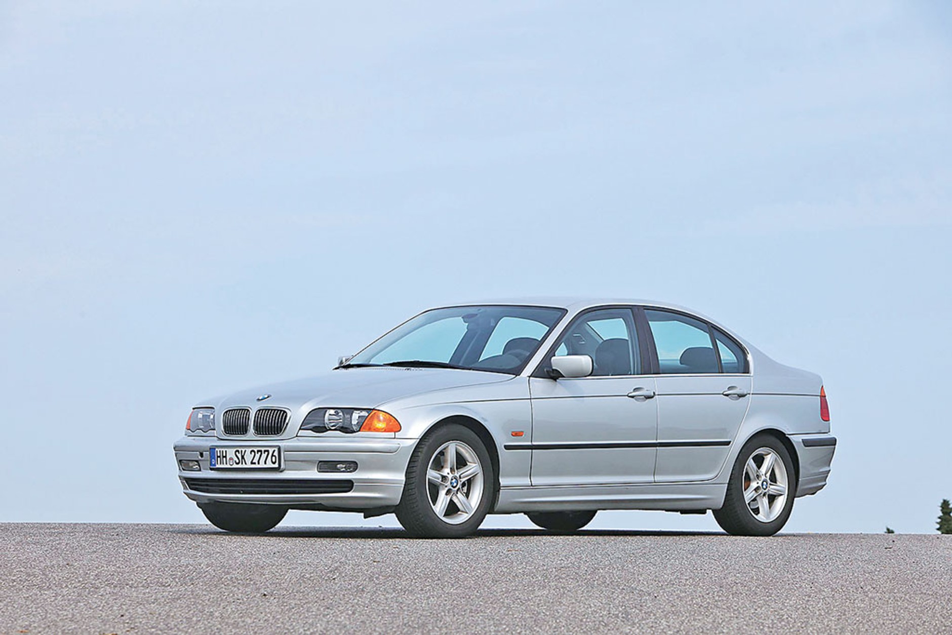 Auto dla rodziny 2+2: 500 zł miesięcznie/po dwóch latach 12 000 zł