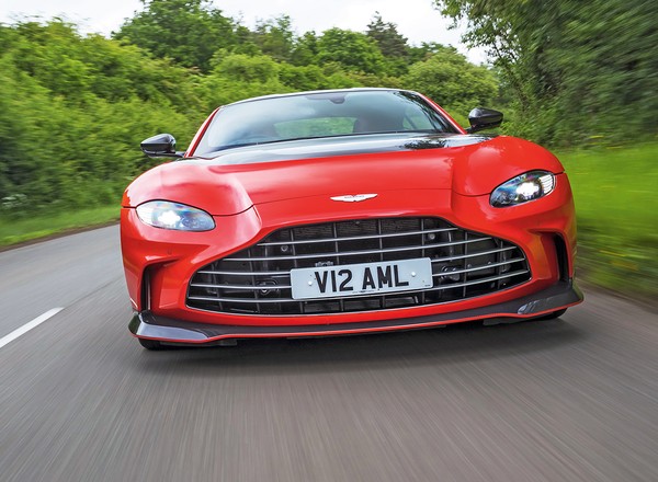 Aston Martin V12 Vantage – ostatnie takie 12 cylindrów