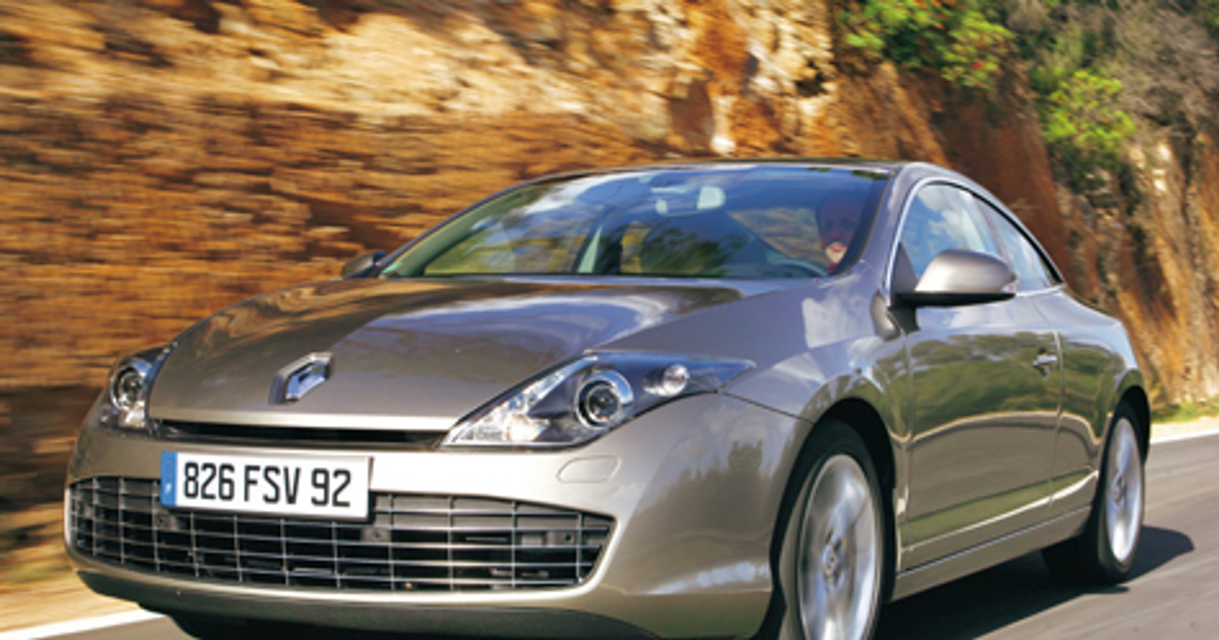Renault Laguna - Dwie twarze Laguny Coupé