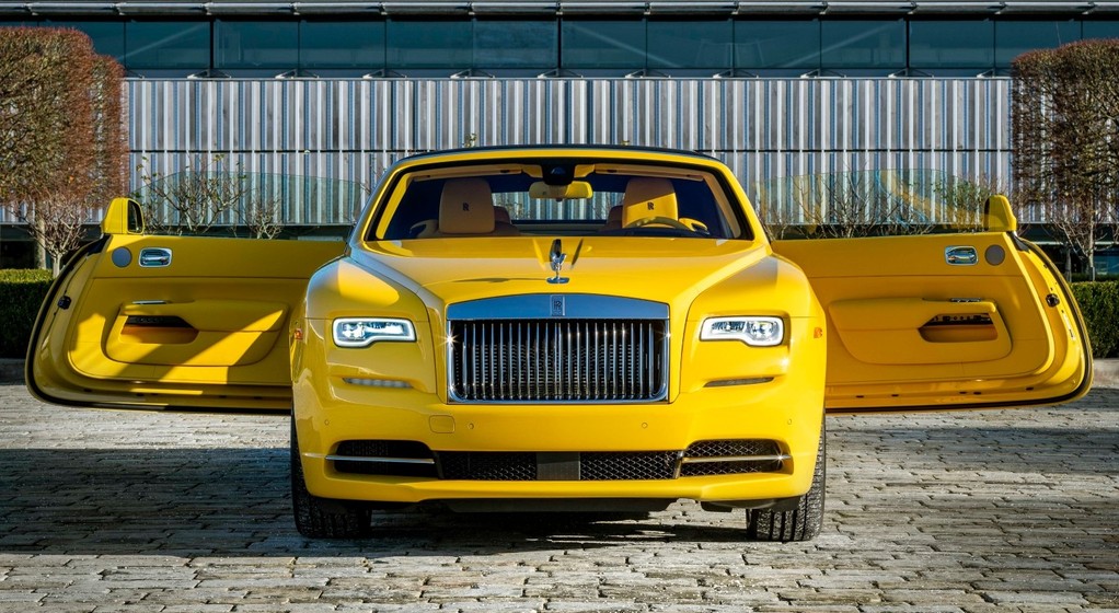 Rolls-Royce Dawn Fux Bright Yellow