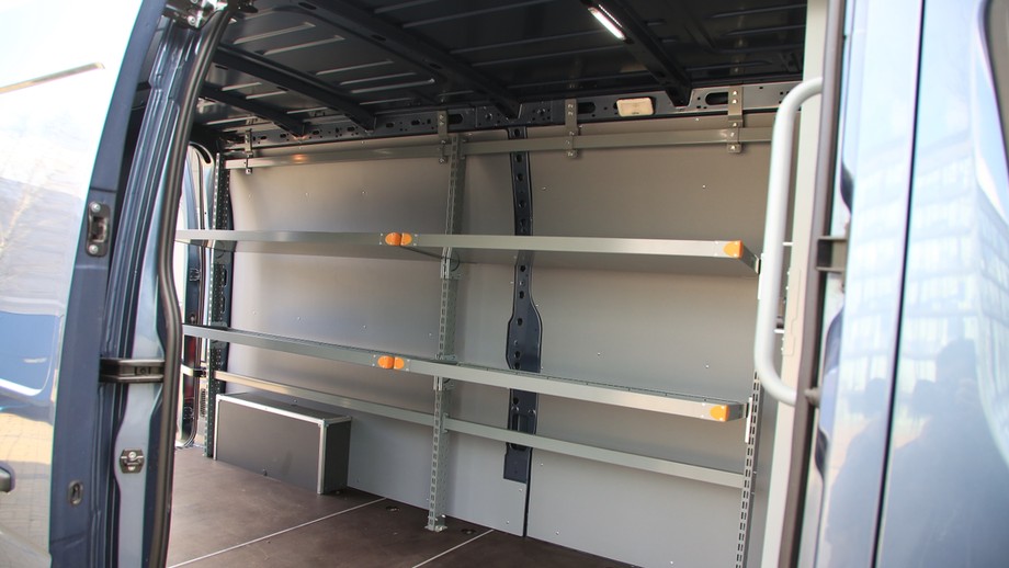 Renault Master 2020 zabudowa kurierska