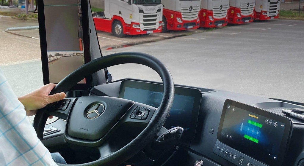 Aplikacja Goodyear DriverHub zintegrowana z Mercedes-Benz Truck App