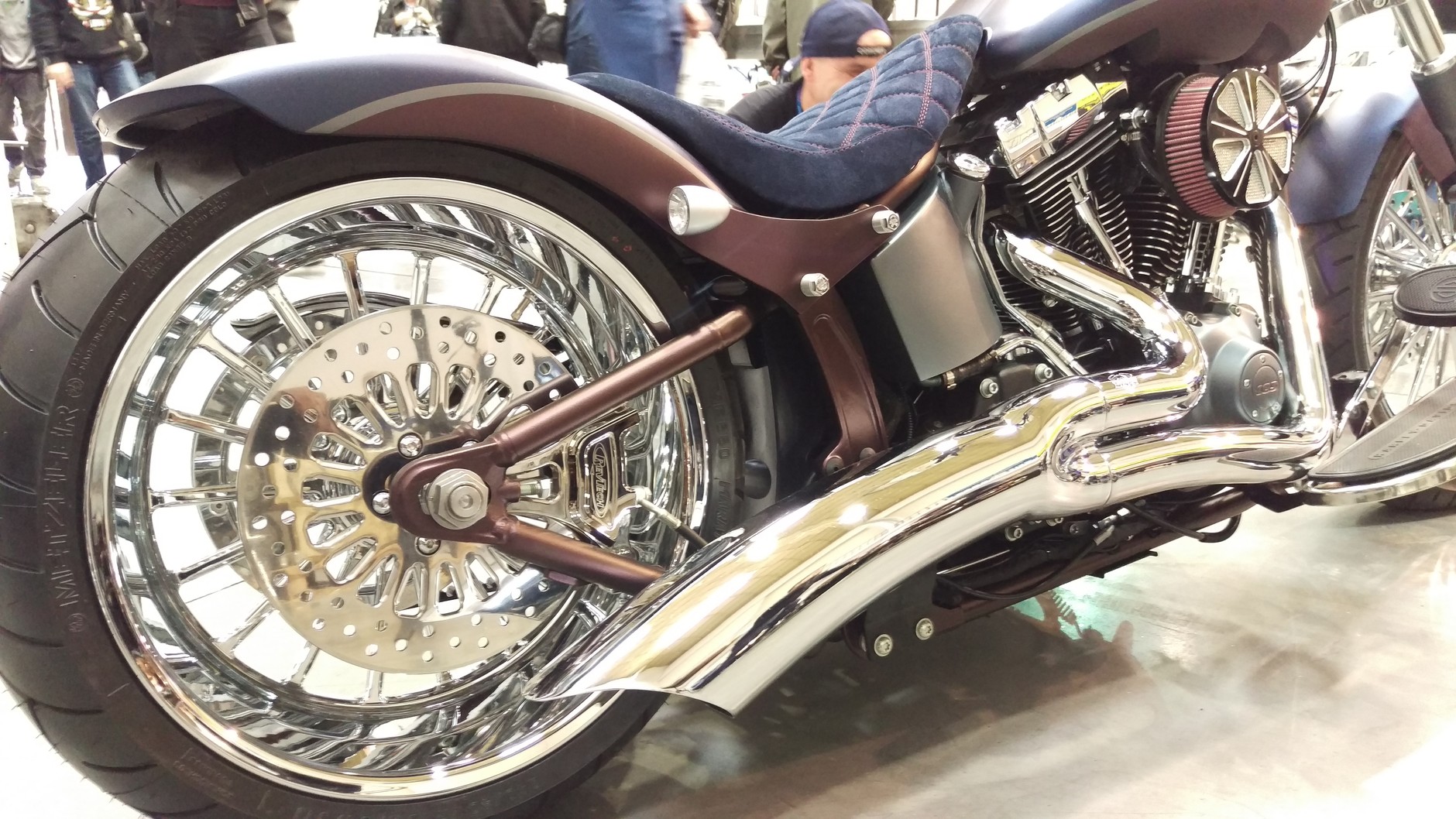 Motomagic Coroner Customs w Poznaniu