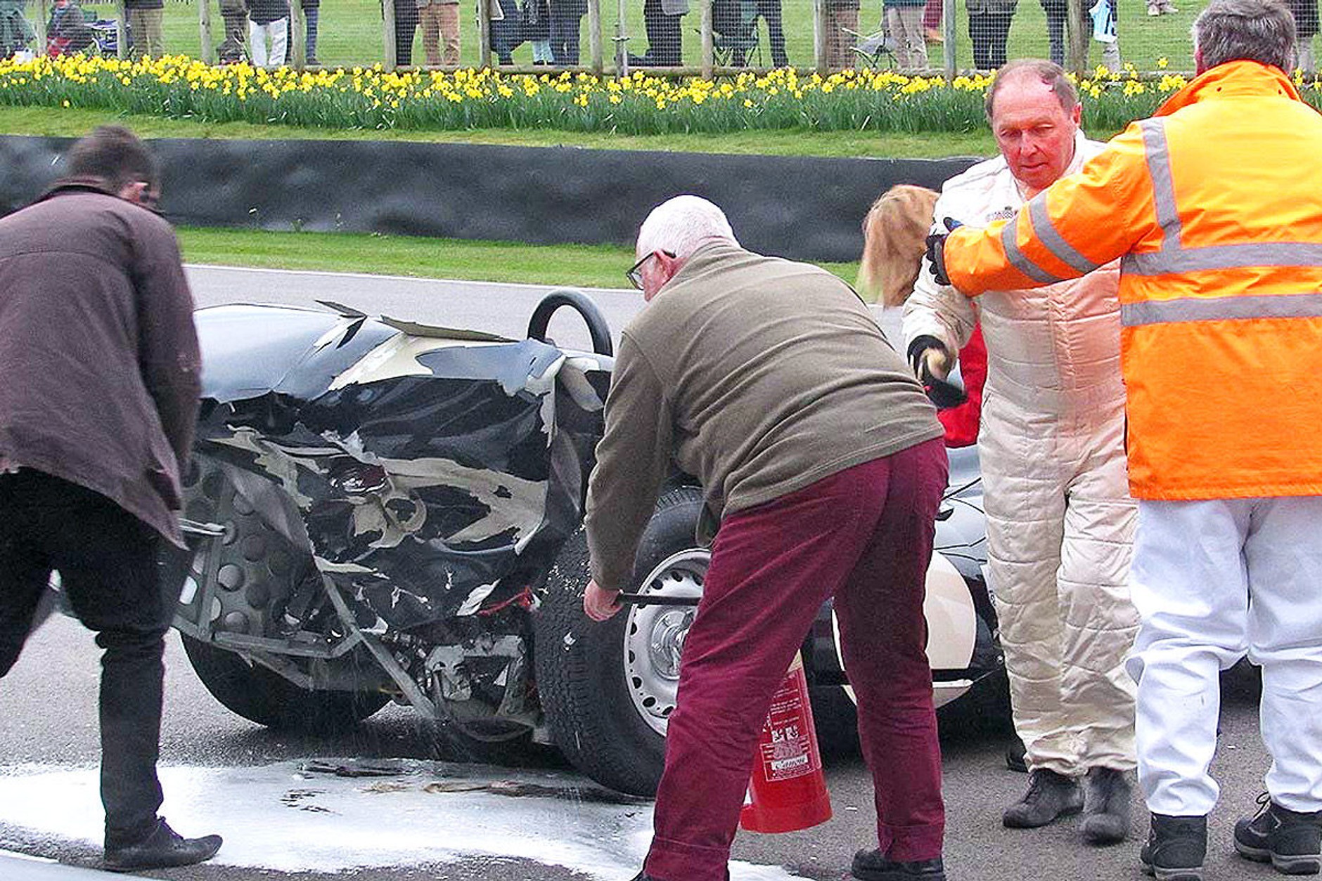 Crash Mercedesa 300 SLS z Jaguarem