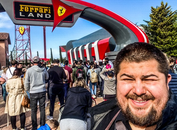 Byliśmy w parku rozrywki Ferrari Land. Czy warto się tam wybrać?