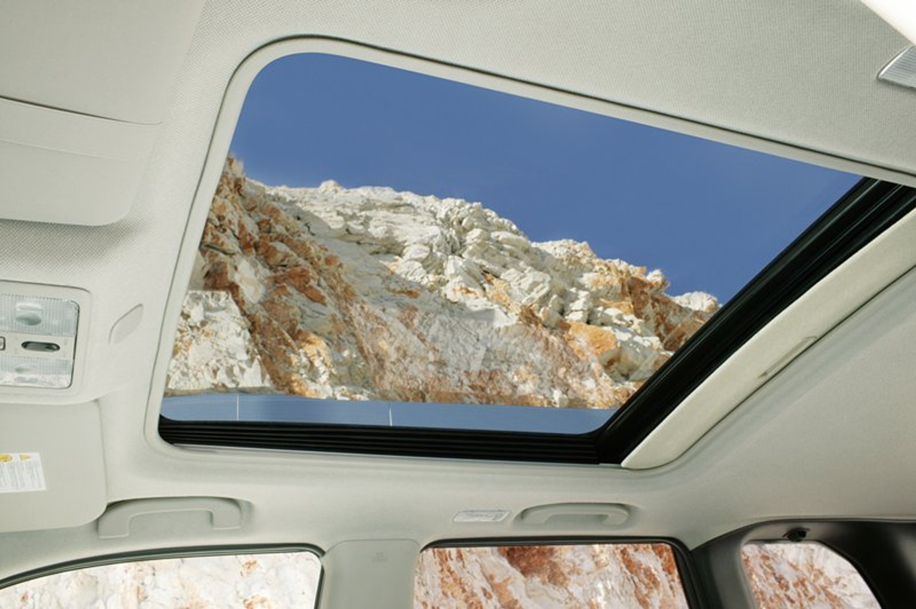 Nissan: wjechał nowy X-TRAIL